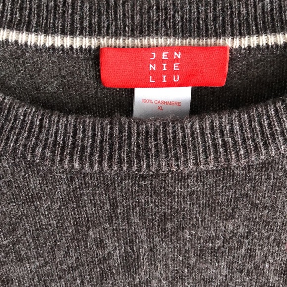 Brand new 100%cashmere sweater. - Picture 4 of 5